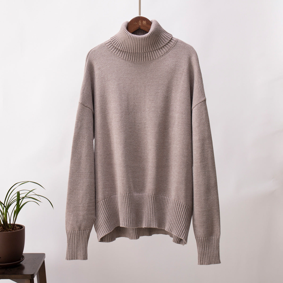 Pull Col Roulé Uni - Élégant et Confortable